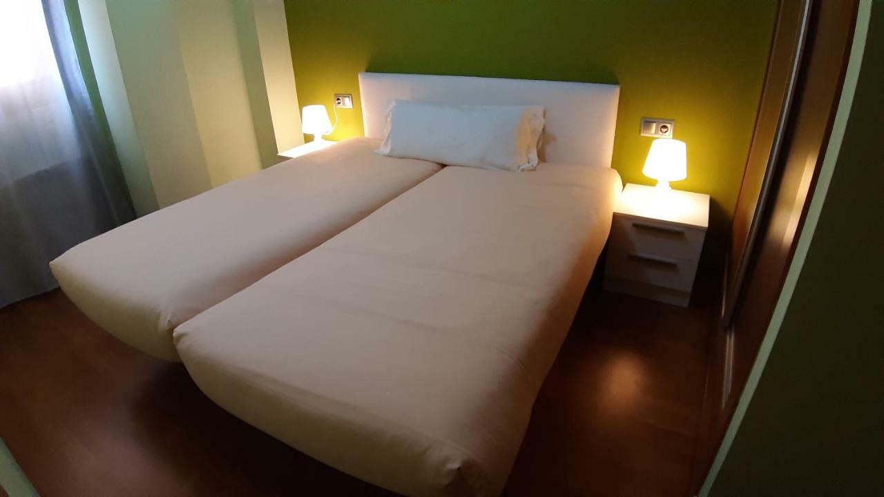 Apartaments Julia Pobla de Segur Εξωτερικό φωτογραφία