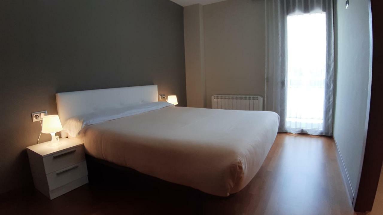 Apartaments Julia Pobla de Segur Εξωτερικό φωτογραφία