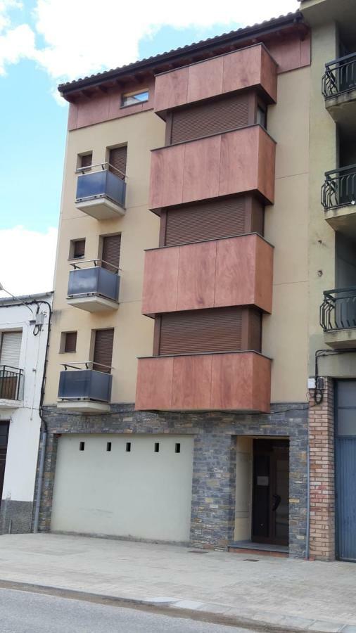 Apartaments Julia Pobla de Segur Εξωτερικό φωτογραφία